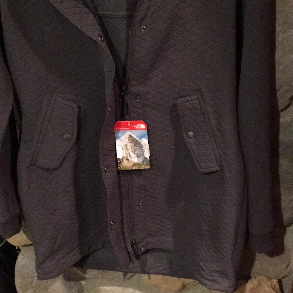 North Face jacket - Picture 3 of 5